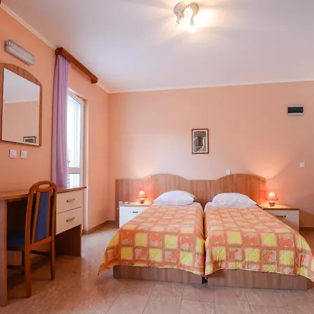 Lanterna Апартаменты Затон