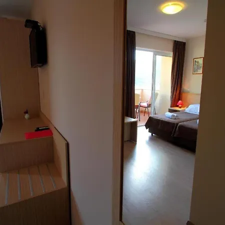 Lanterna Apartment *