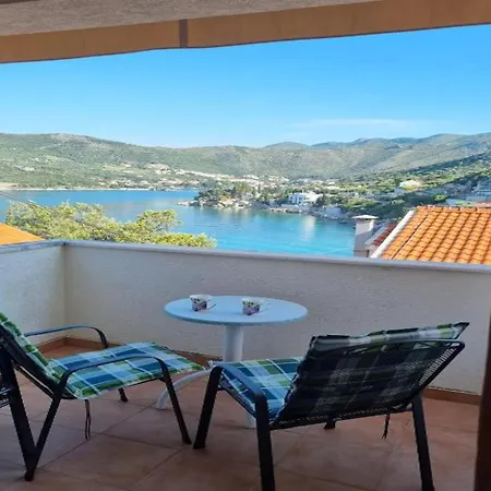 Lanterna Апартаменты Затон