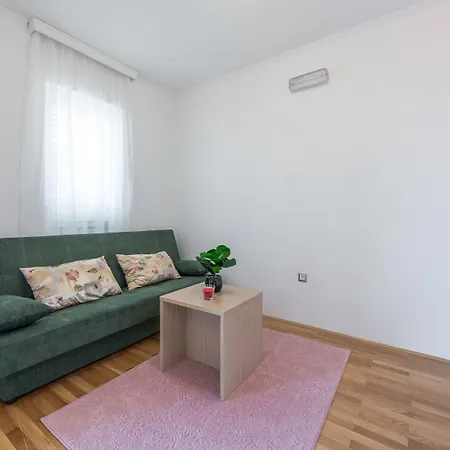 Lanterna * Zaton (Dubrovnik-Neretva)